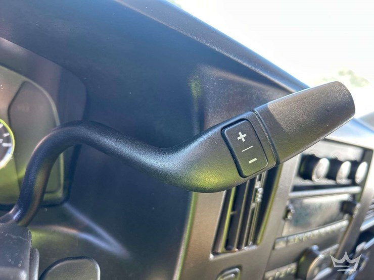 2019-gmc-3500-image-17