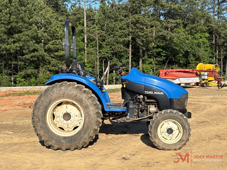 2003-new-holland-tc40-image-2