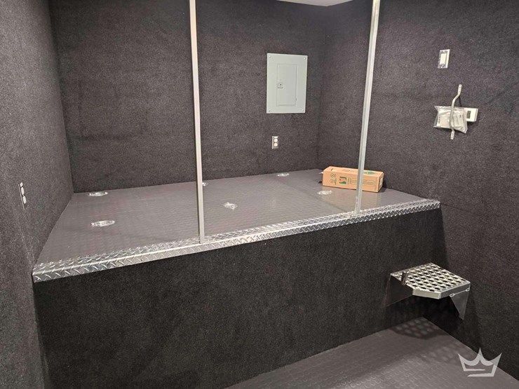 2025-precisions-provencal-22ft.-5th-wheel-mobile-office/-showroom-trailer-image-43