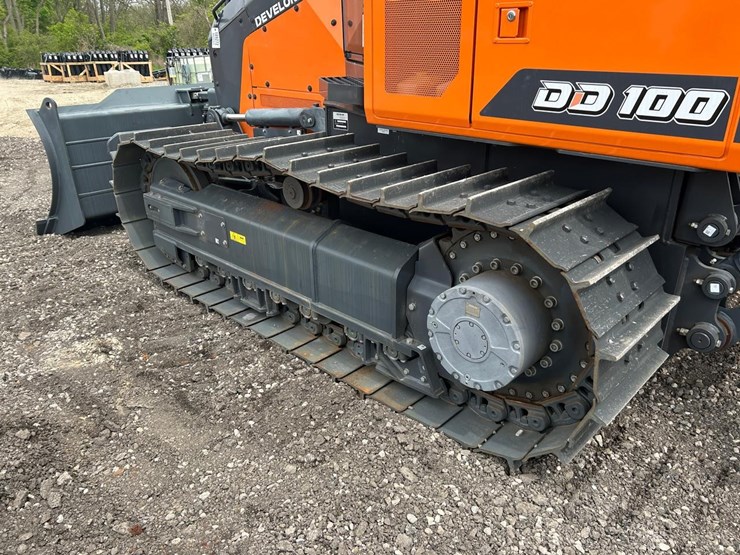 2026-develon-dd100-us10-crawler-dozer-image-19