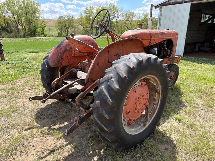 allis-chalmers-wd-tractor-image-3