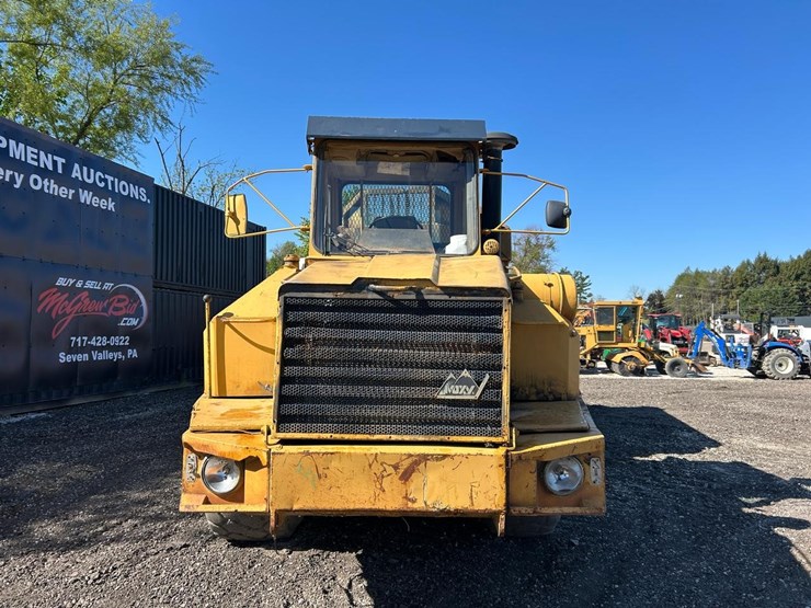 moxy-ha270-rock-truck-image-7