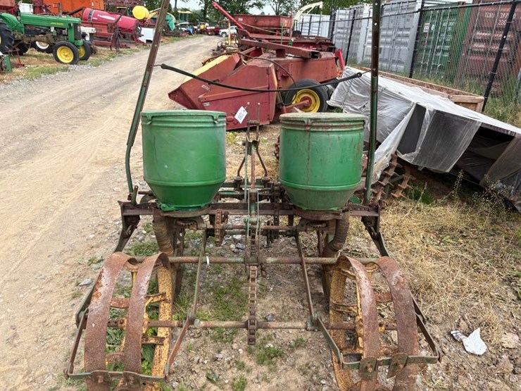 john-deere-246-image-4
