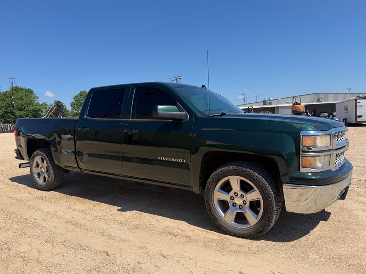 2015-chevrolet-silverado-1500-image-2