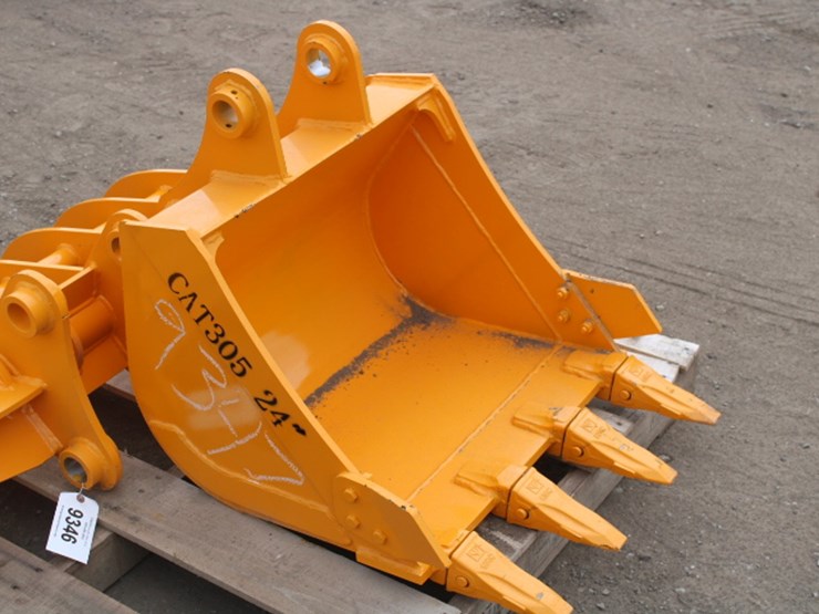caterpillar-305-image-3