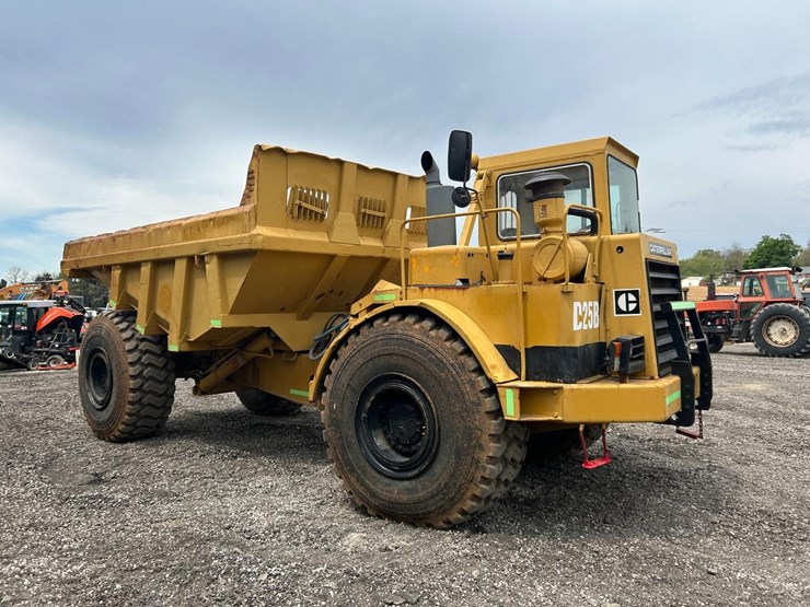 caterpillar-d25b-image-6