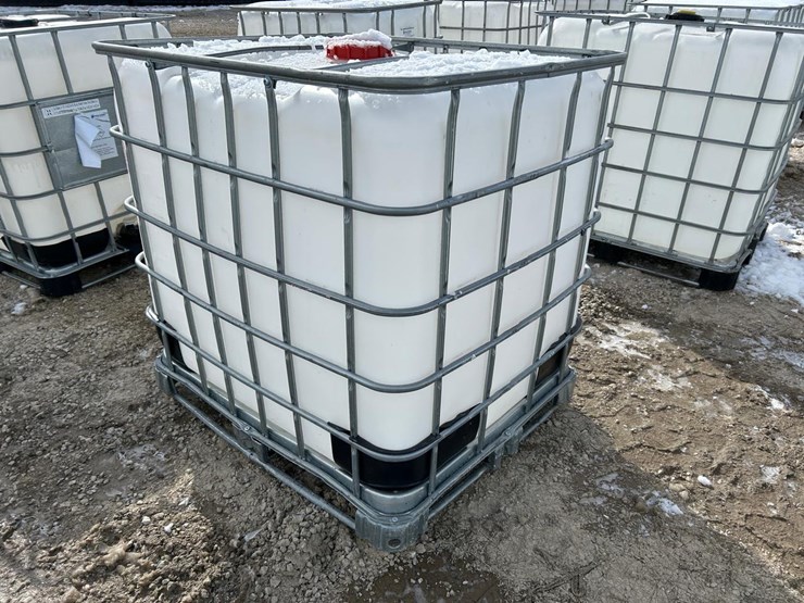 water-tank-tote-image-4