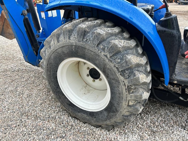 2015-new-holland-boomer-37-image-13