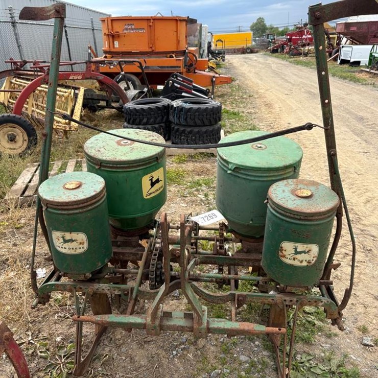 JOHN DEERE 246