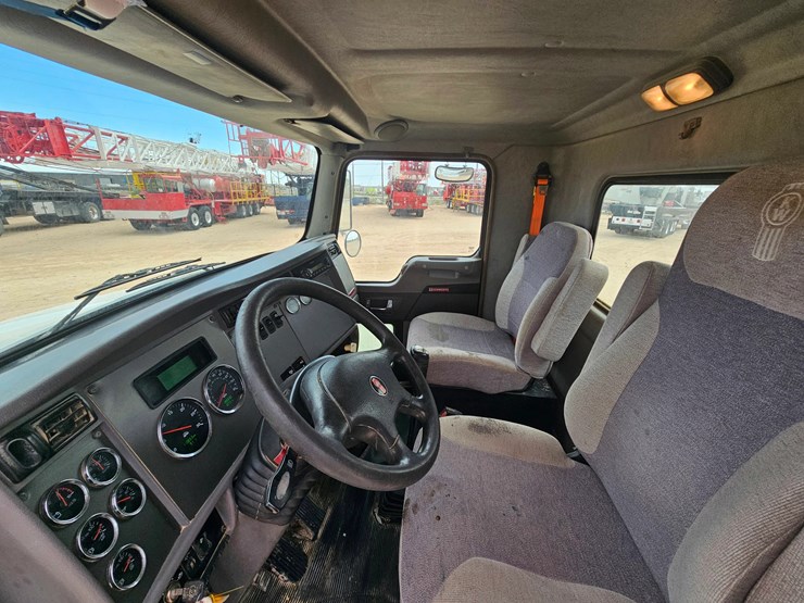 2013-kenworth-t370-image-9