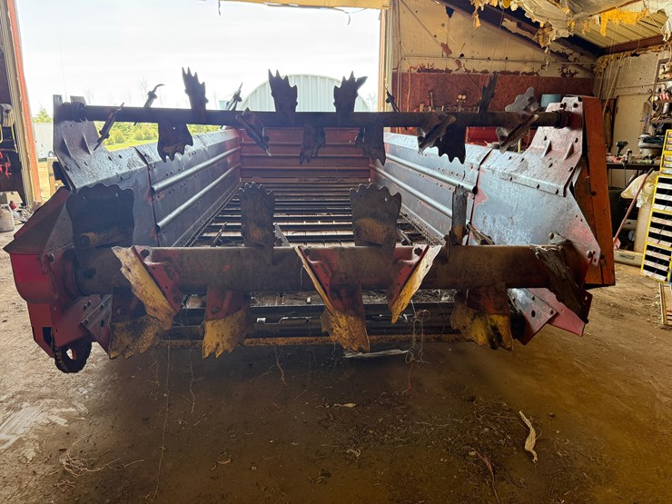 new-holland-791-image-9