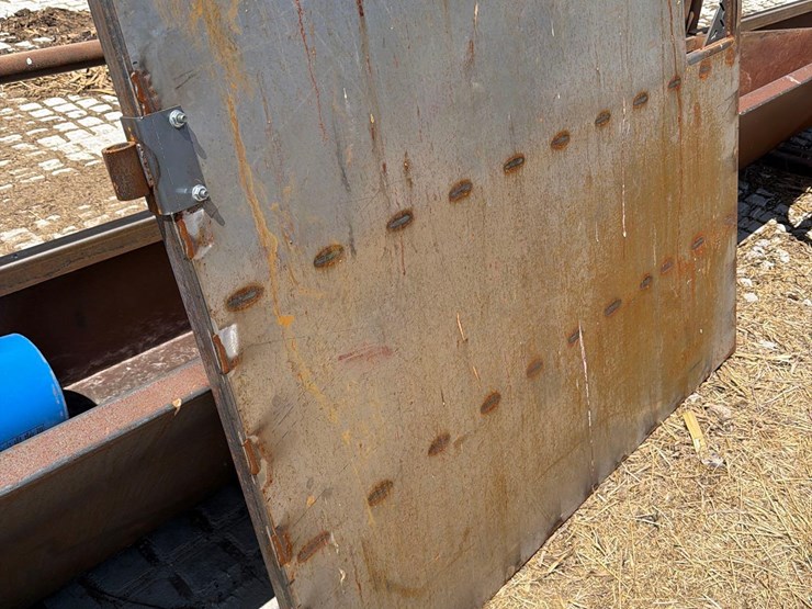 62”-long-gate-image-5
