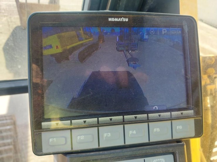 2013-komatsu-pc490-lc-10-image-34