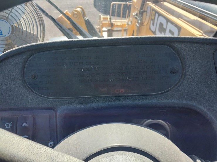 2014-jcb-535-140-image-20