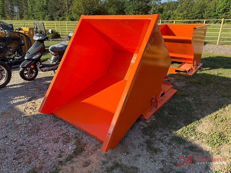 new-2yd-self-dumping-hopper-w/-fork-pockets-image-5