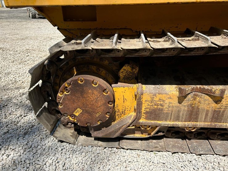 komatsu-d37ex-21-image-12