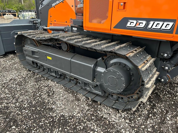 2026--develon-dd100-us10-crawler-dozer-image-20