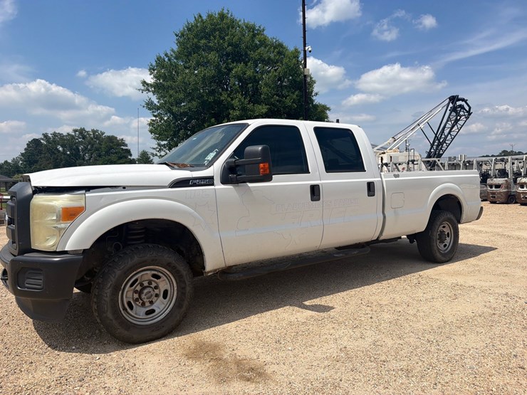 2011-ford-f250-image-1
