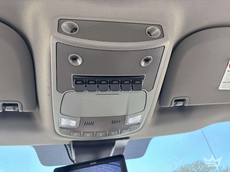 2020-ford-f550-image-35
