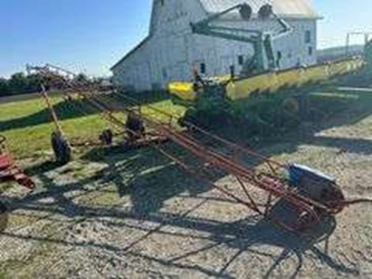bale-elevator-30’-w/transport-image-2