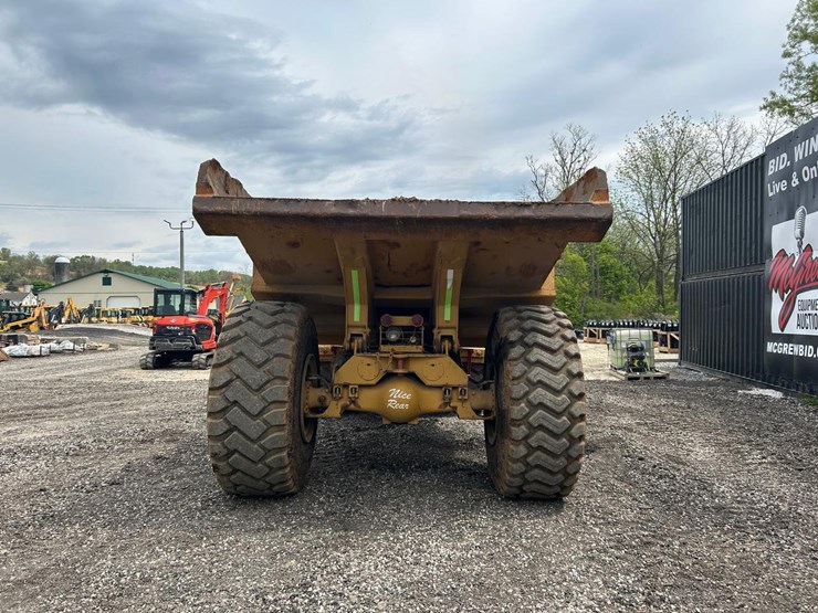 caterpillar-d25b-image-3