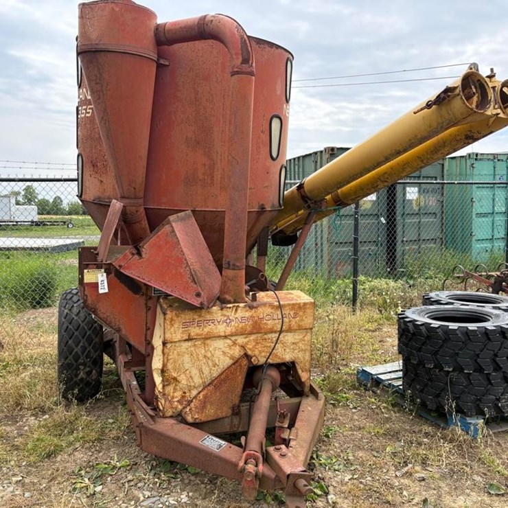 NEW HOLLAND 355