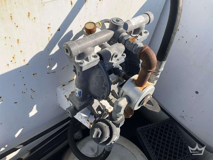 2012-freightliner-m2-112-t/a-fuel-and-lube-truck-image-50