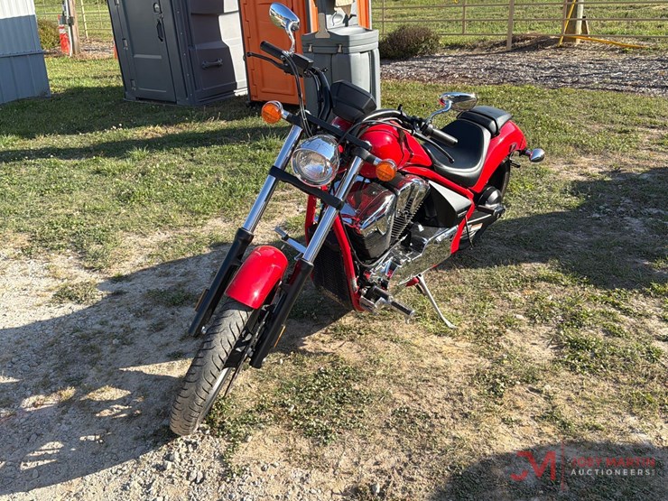 2013-honda-furry-motorcycle-image-6