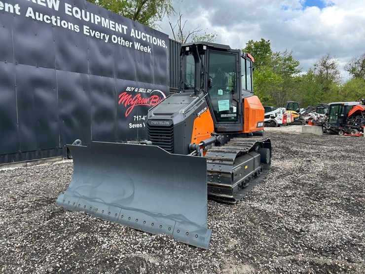 2026--develon-dd100-us10-crawler-dozer-image-8