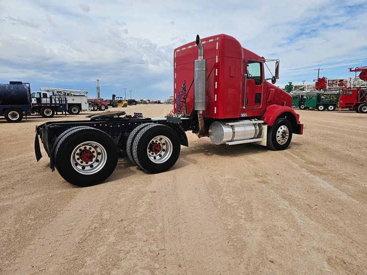 kenworth-t800-image-4