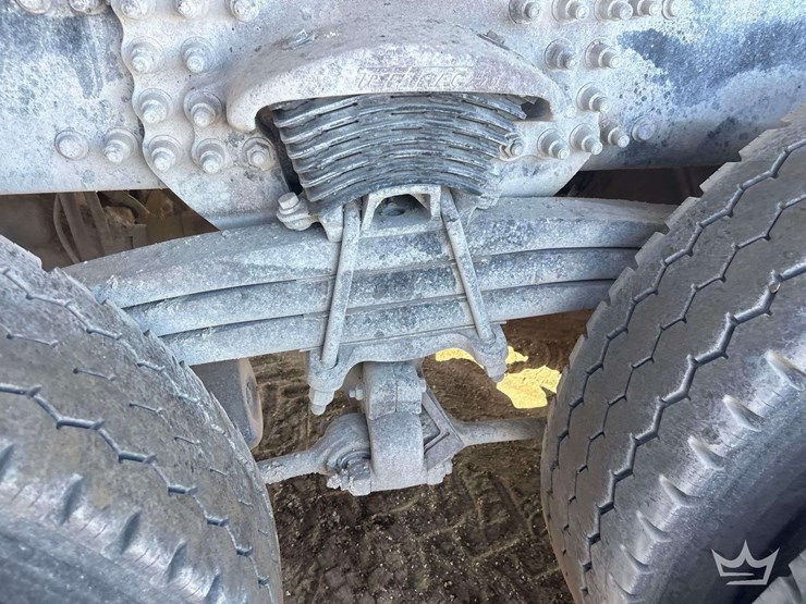 2007-freightliner-m2-112-tri-axle-dump-truck-image-11