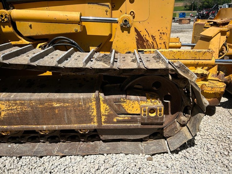 komatsu-d37ex-21-image-14