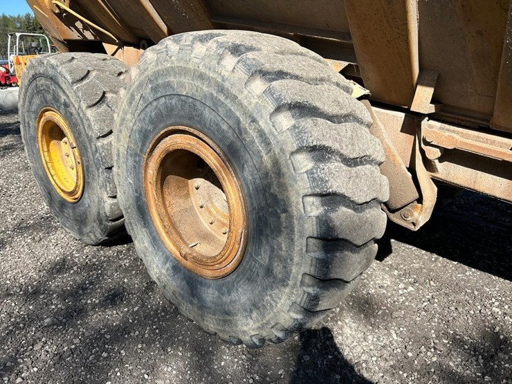 moxy-ha270-rock-truck-image-13