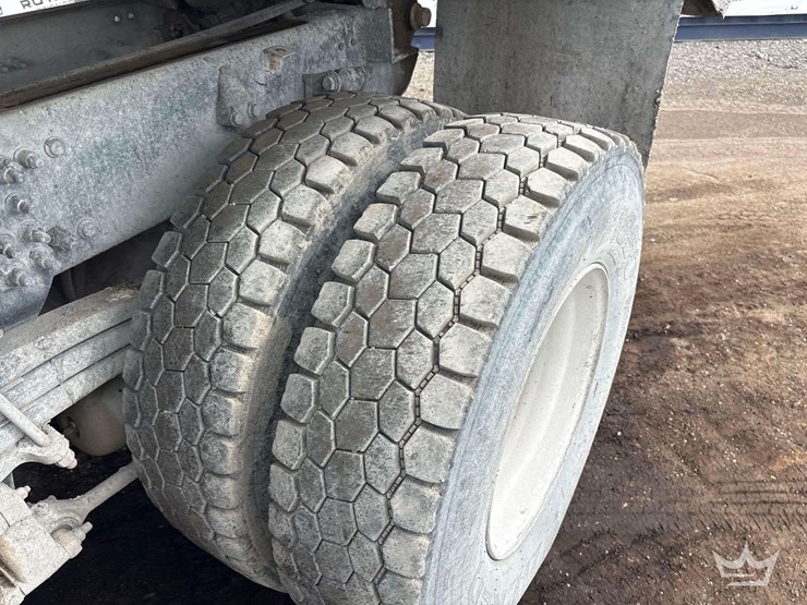 2007-freightliner-m2-112-tri-axle-dump-truck-image-20