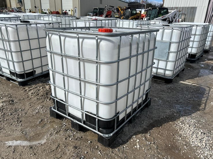 water-tank-tote-image-3