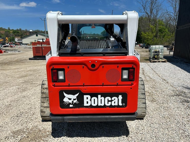 2023-bobcat-t770-image-3