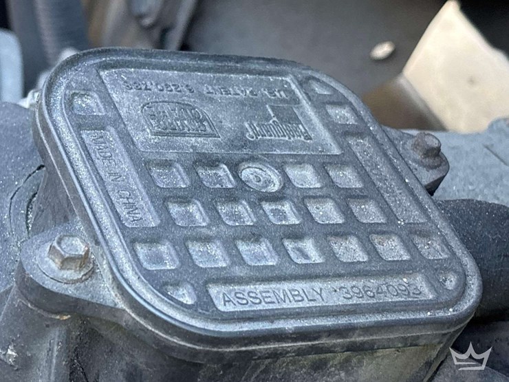 2007-freightliner-m2-106-image-12
