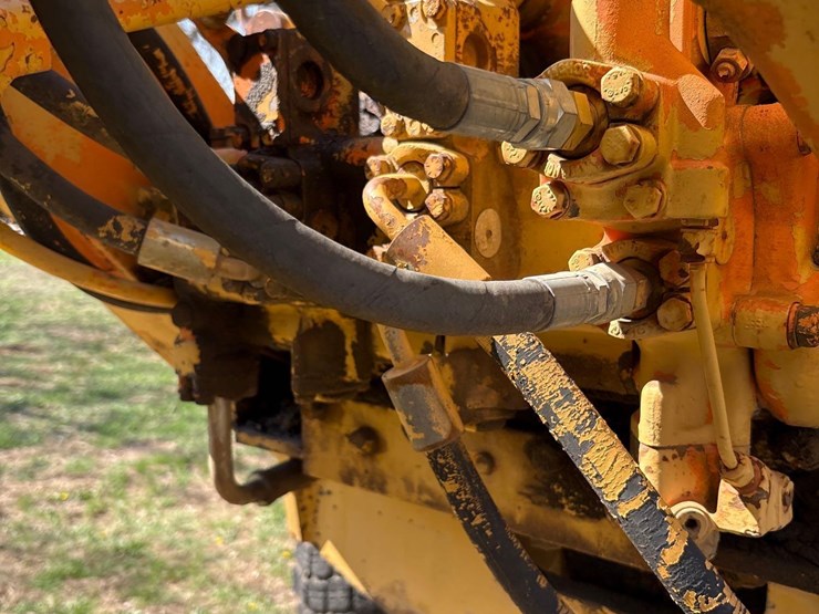 caterpillar-12f-image-59