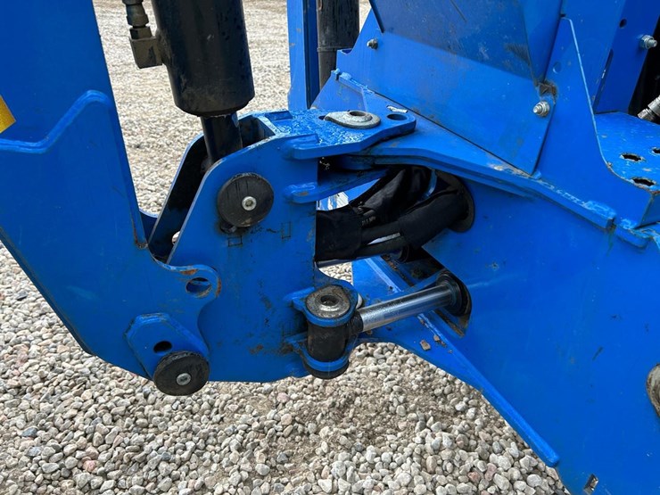 2015-new-holland-boomer-37-image-15