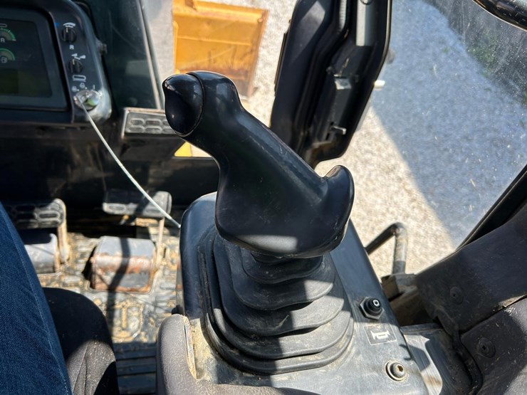 komatsu-d37ex-21-image-26