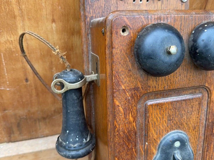 antique-phone-image-2