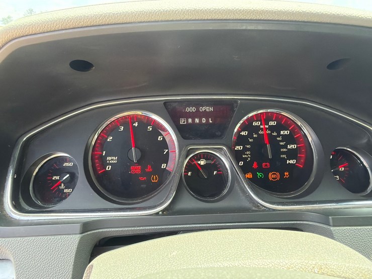2013-gmc-acadia-image-9