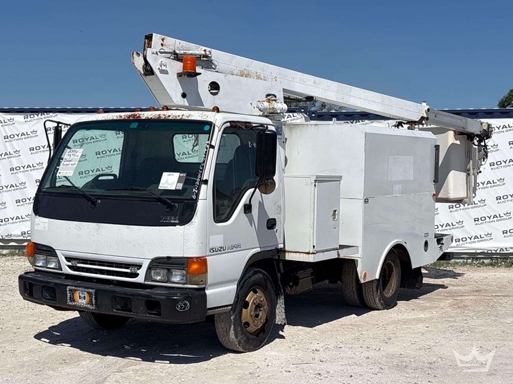 2001-isuzu-npr-image-1