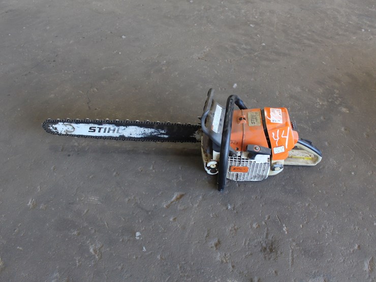 stihl-chain-saw-image-1