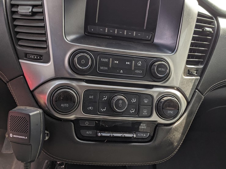 2017-chevrolet-tahoe-image-6