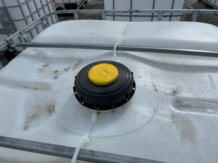 water-tank-tote-image-5