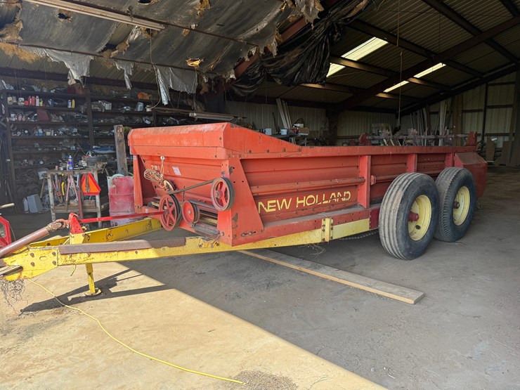 new-holland-791-image-2