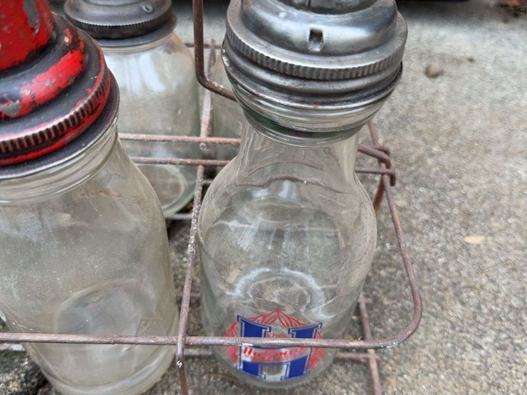 oil-bottles-and-carrier-image-2