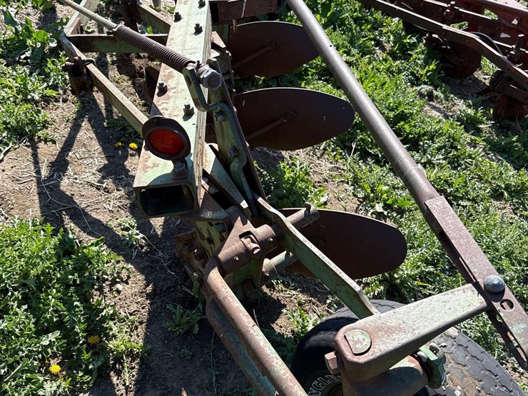 john-deere-145-image-8