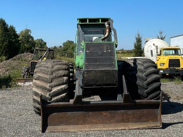 2000-john-deere-660-image-5